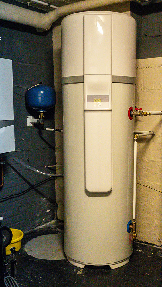 Installation de pompe à chaleur eau chaude sanitaire